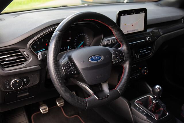 Ford FOCUS Wagon 1.5 EcoBoost ST line , Trekhaak, Stoel/stuurverwarming, Verwarmde voorruit,