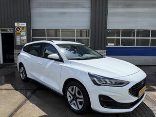 ford-focus-wagon-1.0-ecoboost-conne