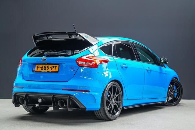 Ford FOCUS RS 2.3 350pk LSD |Scorpion exhaust|BullX downpipe|stage 1|Revo intercooler|alcantara stuur|maxton splitterset|schaalstoelen|Sony|slip diff|launch control|Apple Carplay|bi-xenon|19"|