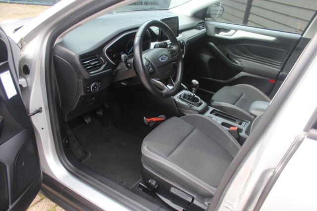 Ford FOCUS 1.0 EcoBoost Trend Edition Business - NAVIGATIE - CRUISE - CARPLAY - PDC V+A -