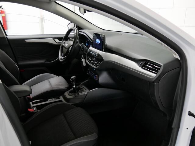 Ford FOCUS Wagon 1.0 EB Trend Bus. Navi/PDC/CAM/Carplay/TH (all-incl. prijs)