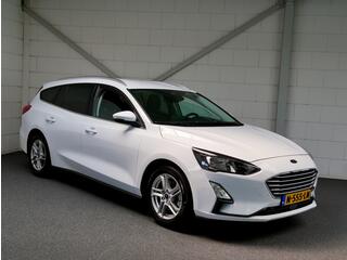 ford-focus-wagon-1.0-eb-trend-bus.-