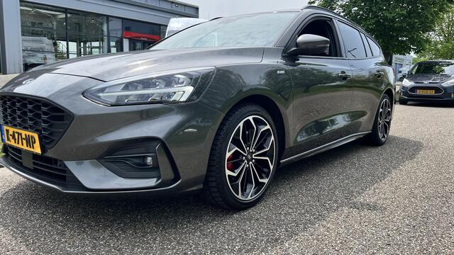 Ford FOCUS Wagon 1.0 EcoBoost Hybrid ST Line X Business