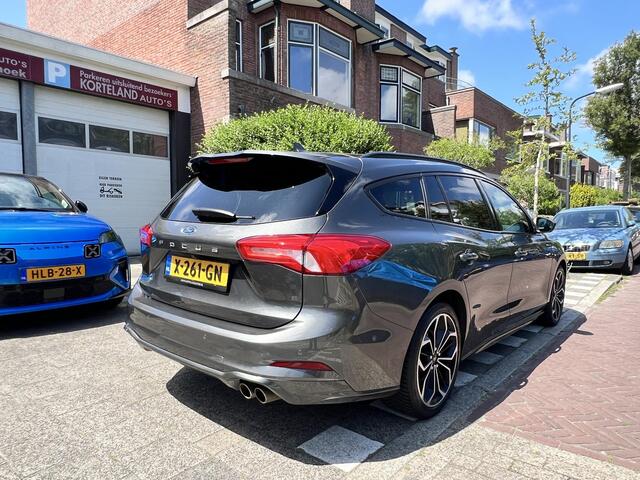 Ford FOCUS Wagon 1.5 EcoBoost ST Line X Business