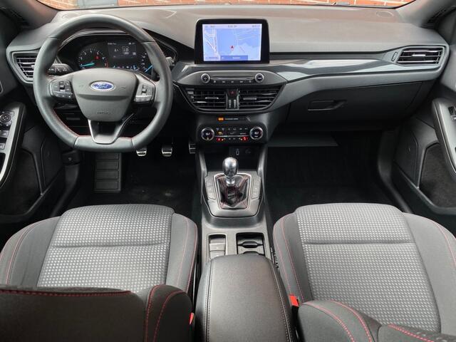 Ford FOCUS 1.0 ECOB. ST LINE. BNS NAV CRUISE CARPLAY STOELVW CAMERA PDC LMV