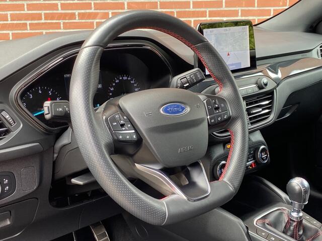 Ford FOCUS 1.0 ECOB. ST LINE. BNS NAV CRUISE CARPLAY STOELVW CAMERA PDC LMV