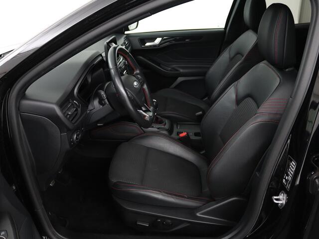 Ford FOCUS 1.0 EcoBoost Hybrid ST Line X | Trekhaak | Stoelverwarming | Half leder | Camera | B&O Sound | Full LED | Carplay | Navigatie | Climate control
