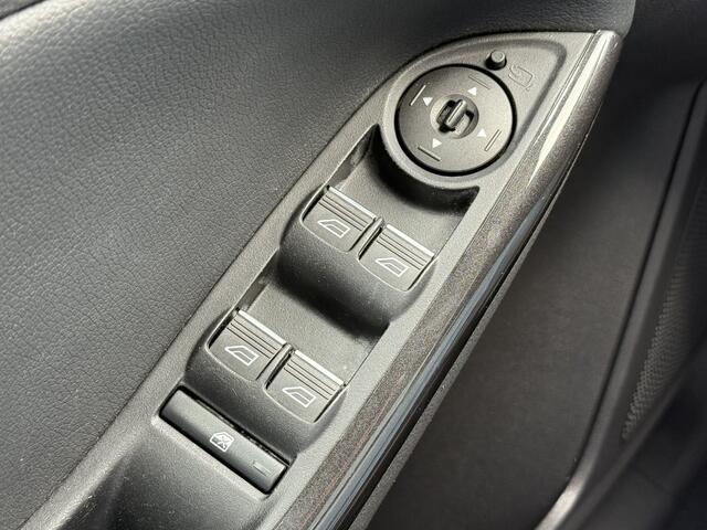 Ford FOCUS Wagon BWJ 2016 1.5 150 PK Titanium NAVI / CLIMA / CRUISE / LEDER / CAMERA / KEYLESS / BLUETOOTH / LMV / PDC