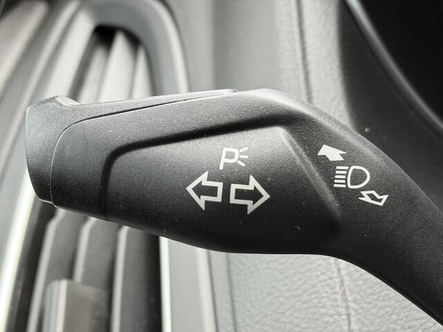 Ford FOCUS Wagon BWJ 2016 1.5 150 PK Titanium NAVI / CLIMA / CRUISE / LEDER / CAMERA / KEYLESS / BLUETOOTH / LMV / PDC