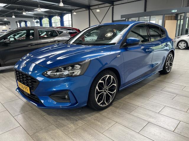 Ford FOCUS EcoBoost 125 pk ST Line | Full LED | 18" | Navi | Clima | Cruise | Apple Carplay | PDC V+A