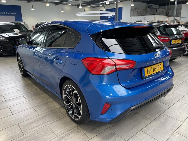 Ford FOCUS EcoBoost 125 pk ST Line | Full LED | 18" | Navi | Clima | Cruise | Apple Carplay | PDC V+A