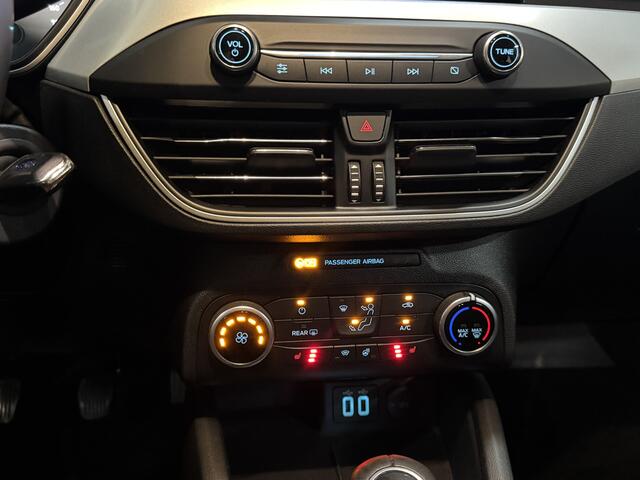 Ford FOCUS Wagon 1.0i 126 PK EcoBoost Business LED NAVI CAMERA STOELVERW. TREKHAAK