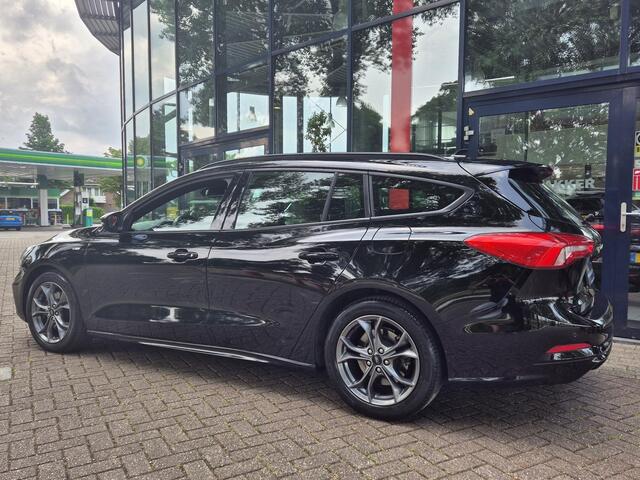 Ford FOCUS Wagon 1.0 EcoBoost Hybrid ST Line 155PK | PDC + Camera | ECC | Navigatie| LM Velgen