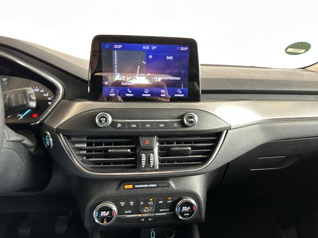 Ford FOCUS 1.5 EcoBoost Titanium Business NAVIGATIE | PARKEERSENSOREN VOOR-EN ACHTER | LICHTMETALEN VELGEN