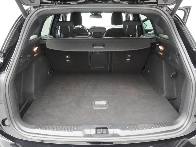 Ford FOCUS Wagon EcoBoost 125PK Hybrid Active X Business I AD. Cruise I Winter Pack I Camera I Elek A-Klep | Trekhaak