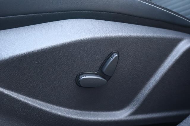 Ford FOCUS 1.0 Titanium NL-Auto!! Carplay I Elek.Stoelen I Stoelverwarming