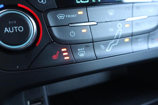 Ford FOCUS 1.0 Titanium NL-Auto!! Carplay I Elek.Stoelen I Stoelverwarming