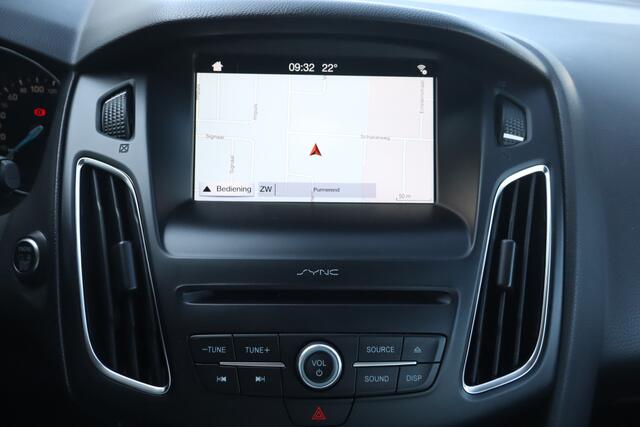 Ford FOCUS 1.0 Titanium NL-Auto!! Carplay I Elek.Stoelen I Stoelverwarming