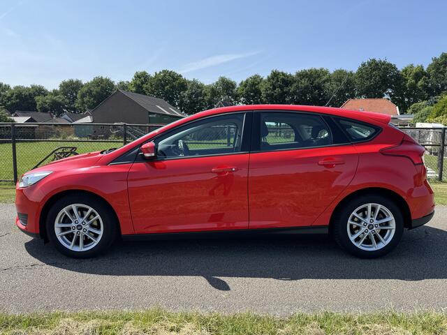 Ford FOCUS 1.0 Trend Edition Airco/Navigatie/PDC