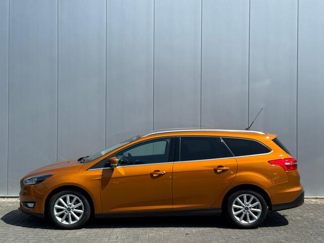 Ford FOCUS Wagon Titanium 125PK | Trekhaak | SYNC 3 | All season | Keyless entry | Clima | Cruise |