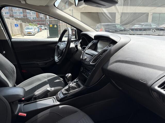 Ford FOCUS 1.5 Titanium NL AUTO/DEALER OND./NAVI/CAMERA/DAK