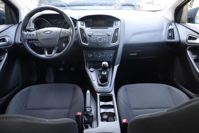 Ford FOCUS Wagon 1.0 , TREKHAAK STOEL/STUUR/RUITVERWARMING ELEC.SPIEGELS CRUISE AIRCO LMV