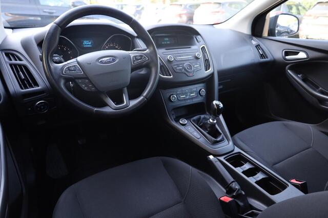 Ford FOCUS Wagon 1.0 , TREKHAAK STOEL/STUUR/RUITVERWARMING ELEC.SPIEGELS CRUISE AIRCO LMV
