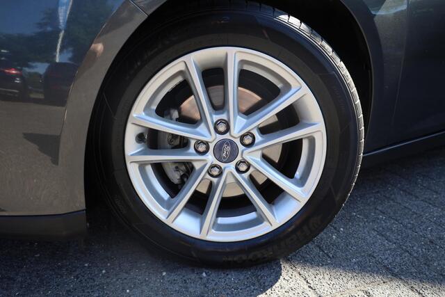 Ford FOCUS Wagon 1.0 , TREKHAAK STOEL/STUUR/RUITVERWARMING ELEC.SPIEGELS CRUISE AIRCO LMV
