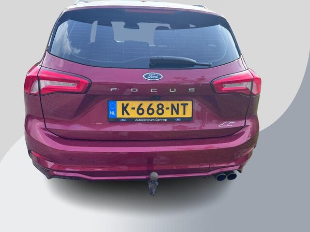Ford FOCUS Wagon 1.0 EcoBoost ST Line Business 125pk | Wegklapbare Trekhaak | Winter Pack | Achteruitrijcamera