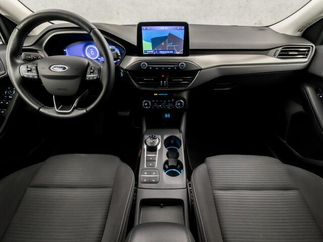 Ford FOCUS Wagon 1.0 EcoBoost Titanium X Automaat (VIRTUAL COCKPIT, APPLE CARPLAY, GROOT NAVI, STUUR/STOELVERWARMING, BANG&OLUFSEN, CAMERA, TREKHAAK, SPORTSTOELEN, ELEK ACHTERKLEP, KEYLESS, GETINT GLAS, NIEUWSTAAT)