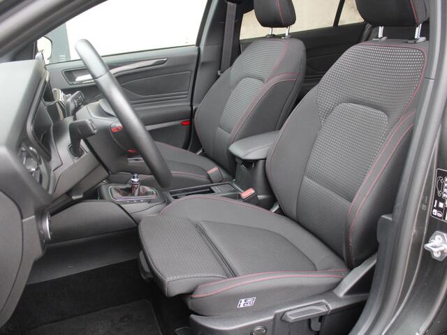 Ford FOCUS Wagon 1.5 EcoBoost ST Line Business | ELEKTRISCH SCHUIFDAK | TREKHAAK |