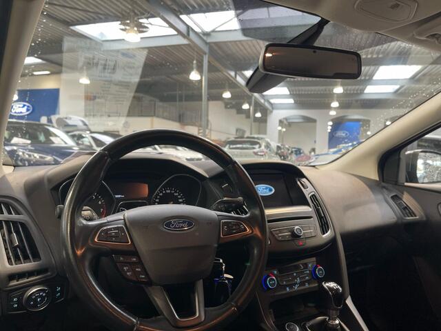 Ford FOCUS Wagon EcoBoost 125 pk Edition | Trekhaak | Navi | Clima | Cruise | Apple Carplay | 4 seiz. banden
