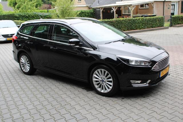 Ford FOCUS Wagon 1.0 TITANIUM - Navi Clima Parkeersensoren