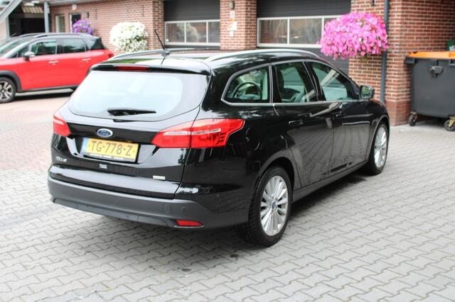 Ford FOCUS Wagon 1.0 TITANIUM - Navi Clima Parkeersensoren