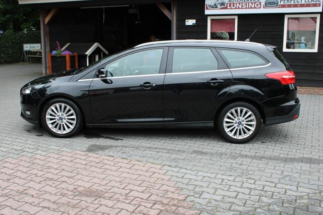 Ford FOCUS Wagon 1.0 TITANIUM - Navi Clima Parkeersensoren