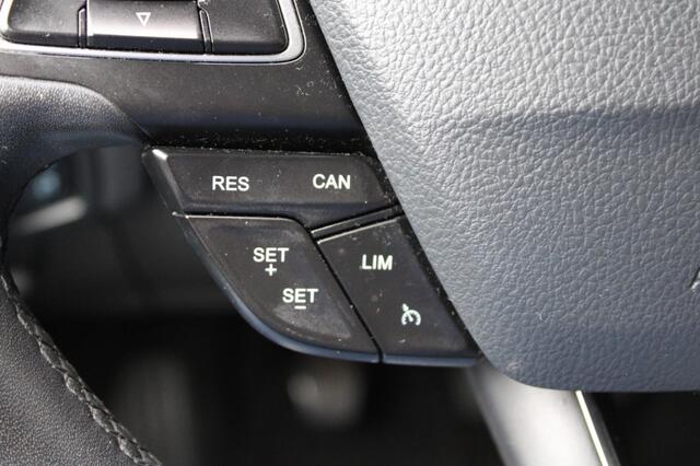 Ford FOCUS Wagon 1.0 TITANIUM - Navi Clima Parkeersensoren