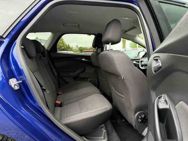 Ford FOCUS Wagon 1.0 ST-Line Navi,Clima,Camera,Cruise,PDC V+A,N.A.P,6-Bak,Nieuwe APK bij Aflevering