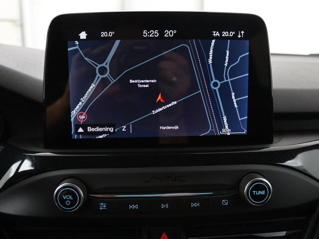 Ford FOCUS 1.0 EcoBoost ST Line | Stoel & stuurverwarming | Camera | Trekhaak | Climate control | Carplay | Navigatie | Cruise control