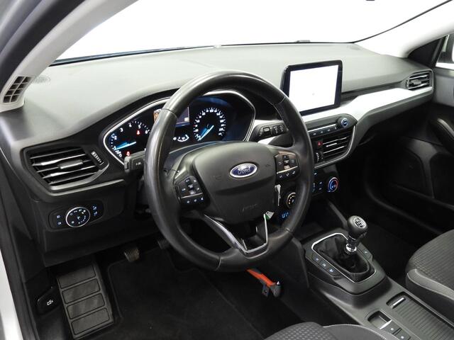 Ford FOCUS Wagon 1.0 EcoBoost Hybrid Trend Business NAVI/CAMERA/LED/TREKHAAK/16"LMV!
