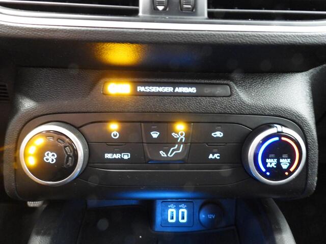 Ford FOCUS Wagon 1.0 EcoBoost Hybrid Trend Business NAVI/CAMERA/LED/TREKHAAK/16"LMV!