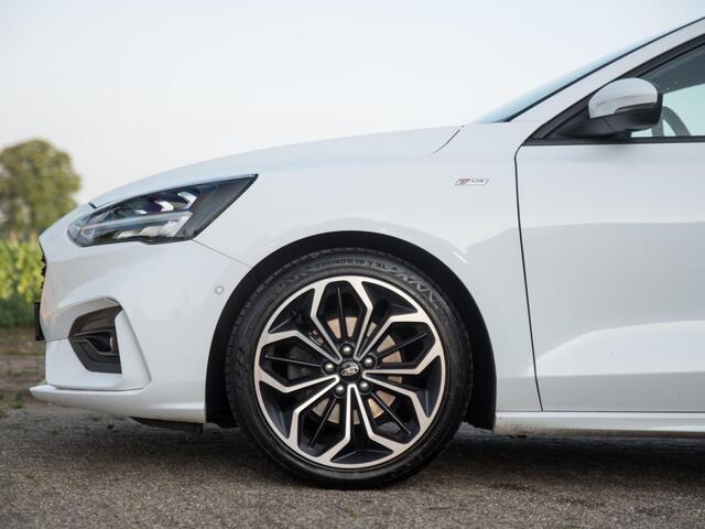 Ford FOCUS 1.5 EcoBoost ST Line Pano B&O ACC HUD