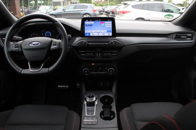 Ford FOCUS 1.0 EcoBoost Titanium Business ST-Line Camera / Navigatie / Keyless / B&O / 17'' / Stuurverwarming / DAB / Dodehoek / Cruise Control