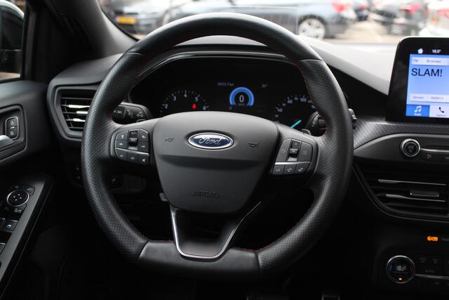 Ford FOCUS 1.0 EcoBoost Titanium Business ST-Line Camera / Navigatie / Keyless / B&O / 17'' / Stuurverwarming / DAB / Dodehoek / Cruise Control