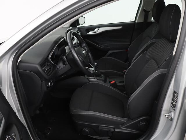 Ford FOCUS 1.0 EcoBoost Hybrid Trend Edition Business | Camera | Carplay | Full LED | Navigatie | Sportstoelen | Airco | Cruise control | Parkeerhulp | Bluetooth
