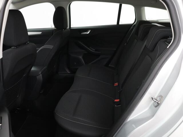 Ford FOCUS 1.0 EcoBoost Hybrid Trend Edition Business | Camera | Carplay | Full LED | Navigatie | Sportstoelen | Airco | Cruise control | Parkeerhulp | Bluetooth