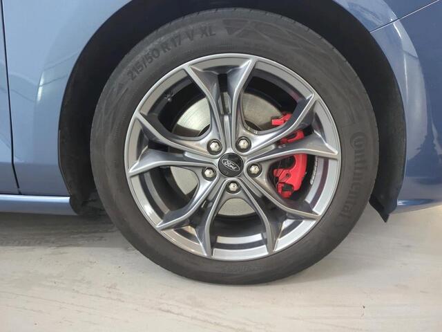 Ford FOCUS Wagon 1.0 EcoBoost Hybrid ST Line X Business PACK WINTER | 17 INCH | ACC