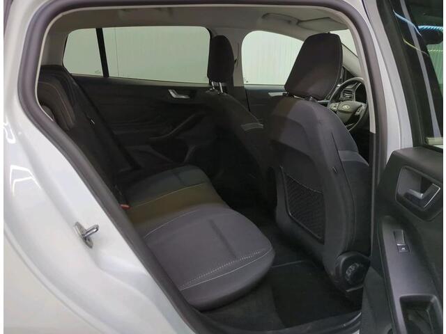 Ford FOCUS Wagon 1.0 EcoBoost 101PK Trekhaak Trend Edition Business / Navigatie / Airco / Pdc.A /