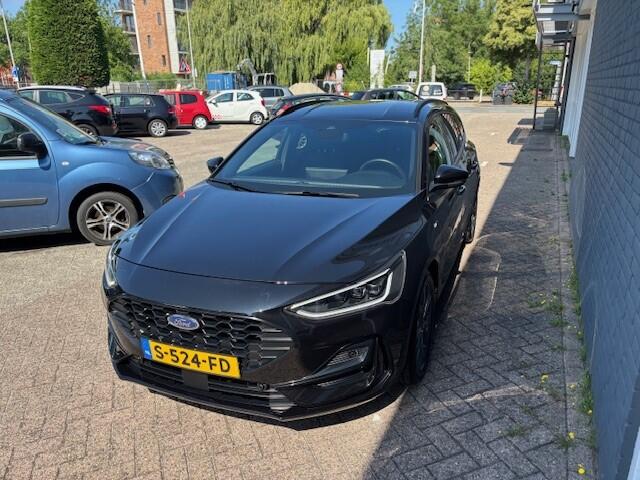 Ford FOCUS Wagon 1.0 EcoBoost Hybrid ST Line X
