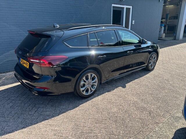 Ford FOCUS Wagon 1.0 EcoBoost Hybrid ST Line X
