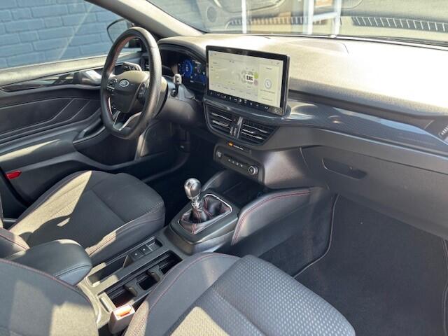 Ford FOCUS Wagon 1.0 EcoBoost Hybrid ST Line X
